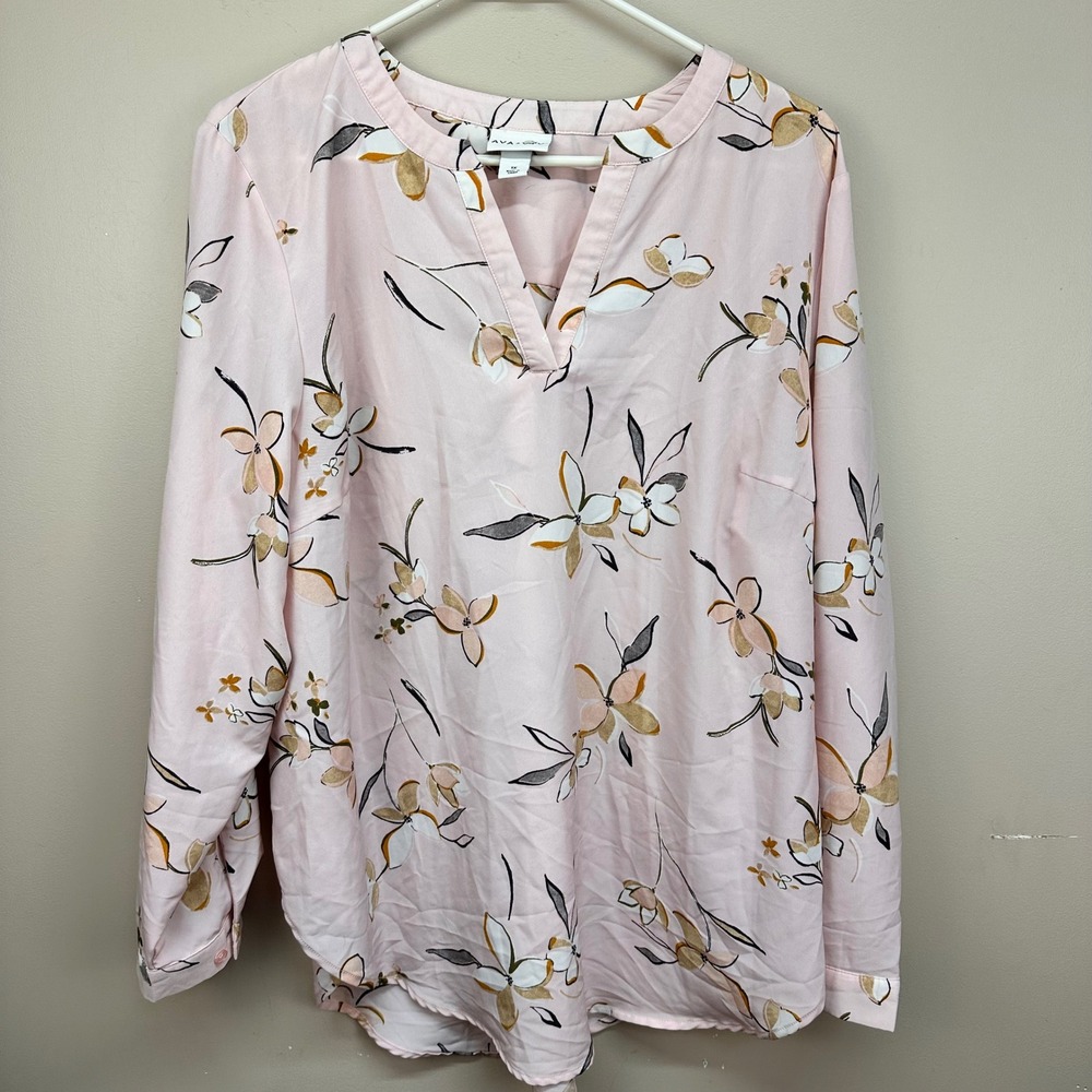 Ava & Viv Blush Pink Floral V-Neck Long-Sleeve Blouse